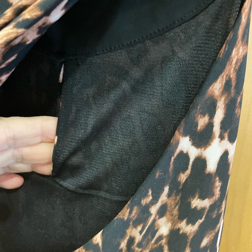 NEW! High neck INC top - Picture 12 of 12